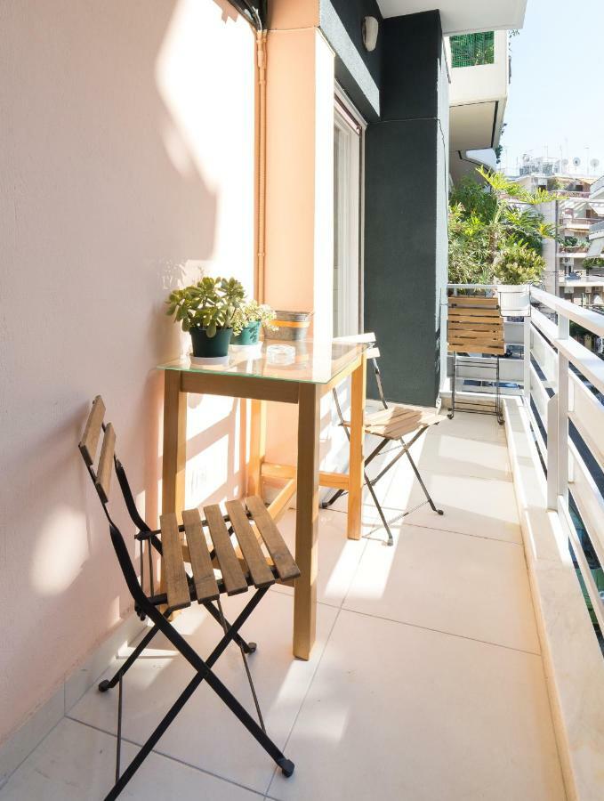 1 Km From The Acropolis 1 Bedroom Apt Netflix And Washing Machine Athen Eksteriør billede